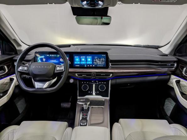 Exeed VX I с пробегом 2023 года, цена 3 150 000 рублей, 35242 км, внедорожник, Автокод Объявления