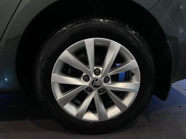 Skoda Octavia III (A7) Рестайлинг с пробегом 2019 года, цена 1 671 000 рублей, 142935 км, лифтбек, Автокод Объявления