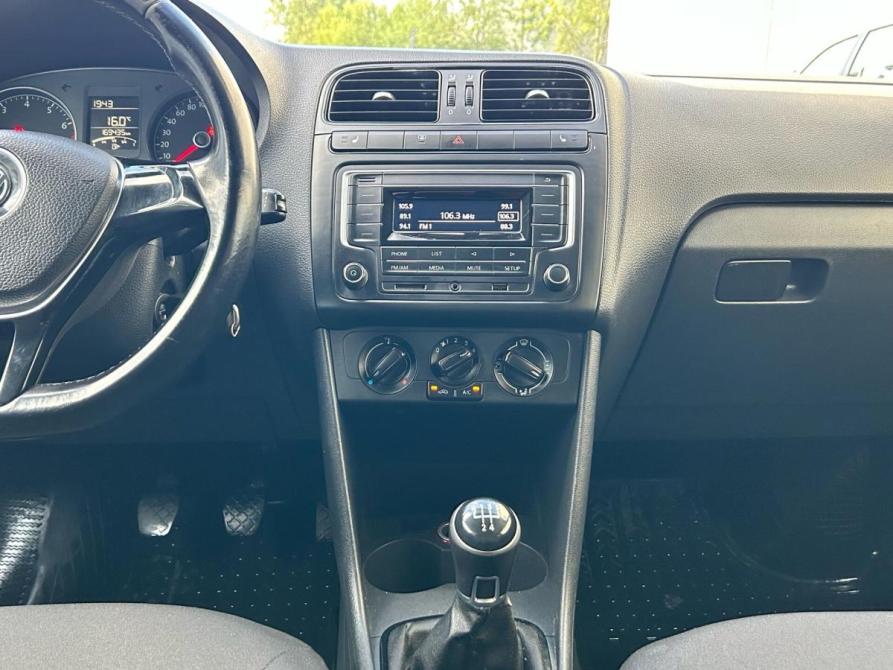 Volkswagen Polo V Рестайлинг Санкт-Петербург  - изображение 14