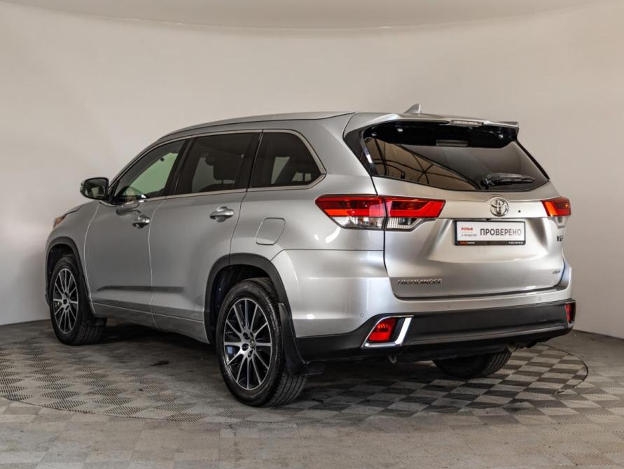 Toyota Highlander III (XU50) Рестайлинг Санкт-Петербург  - изображение 8