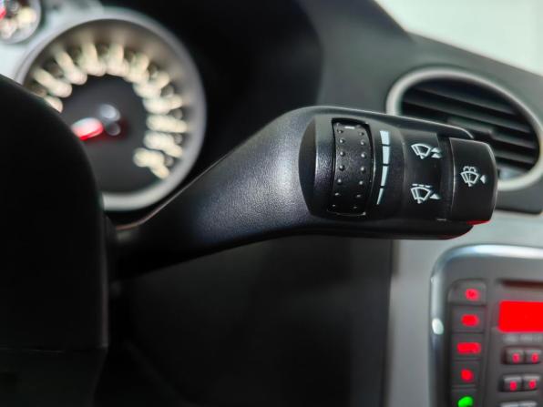 Ford Focus II Рестайлинг с пробегом 2010 года, цена 424 000 рублей, 350764 км, хэтчбек, Автокод Объявления