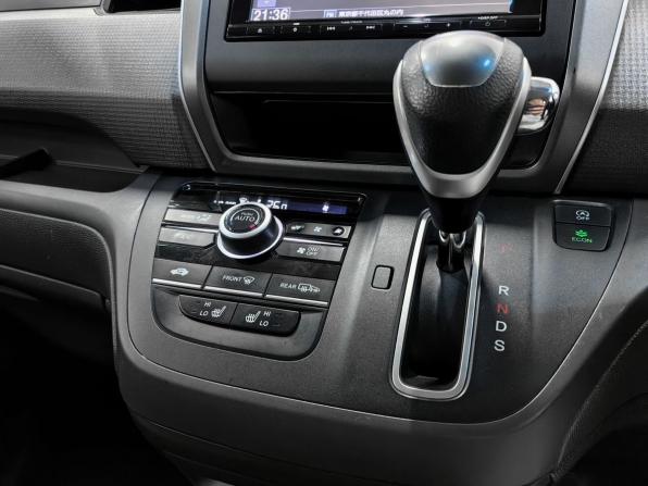 Honda Freed II с пробегом 2018 года, цена 1 630 000 рублей, 156016 км, компактвэн, Автокод Объявления
