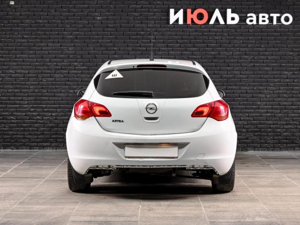Opel Astra J с пробегом 2011 года, цена 620 000 рублей, 211770 км, хэтчбек, Автокод Объявления