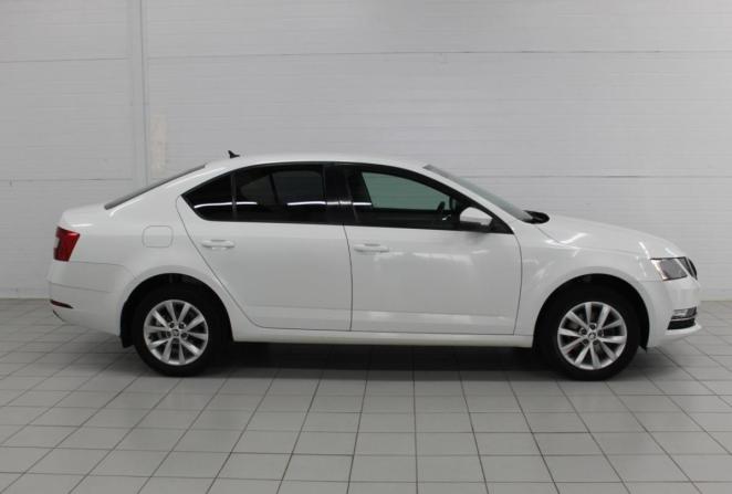 Skoda Octavia III (A7) Рестайлинг с пробегом 2018 года, цена 1 730 000 рублей, 88653 км, лифтбек, Автокод Объявления