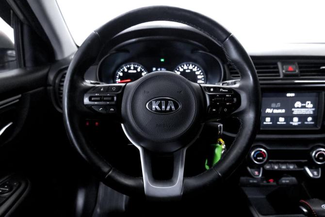 Kia Rio IV с пробегом 2018 года, цена 1 599 900 рублей, 68466 км, хэтчбек, Автокод Объявления