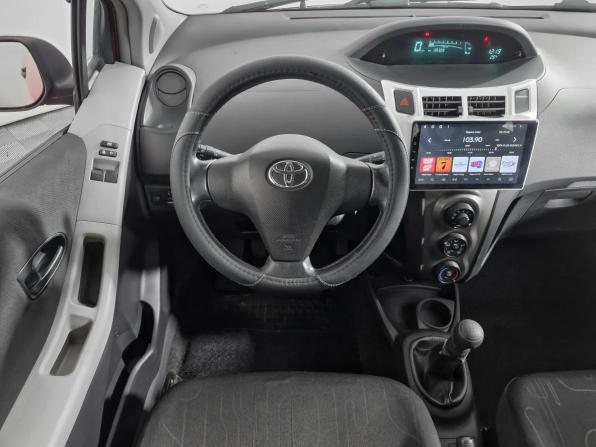 Toyota Yaris II Рестайлинг с пробегом 2010 года, цена 549 000 рублей, 136909 км, хэтчбек, Автокод Объявления