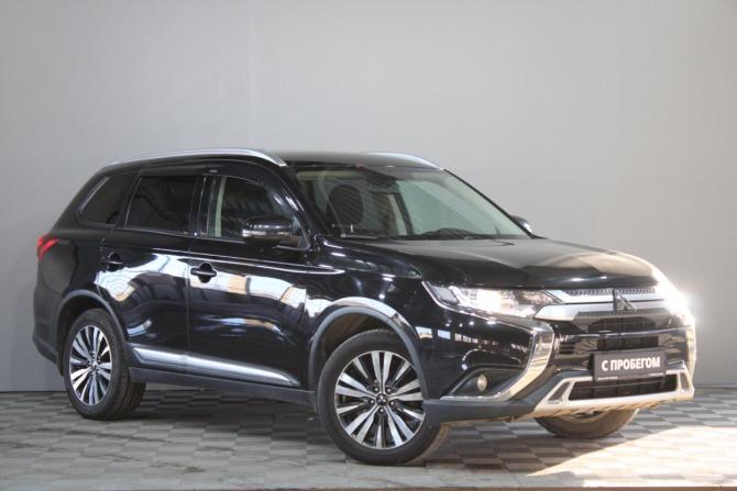 Mitsubishi Outlander III Рестайлинг 3 с пробегом 2019 года, цена 2 090 000 рублей, 107000 км, внедорожник, Автокод Объявления