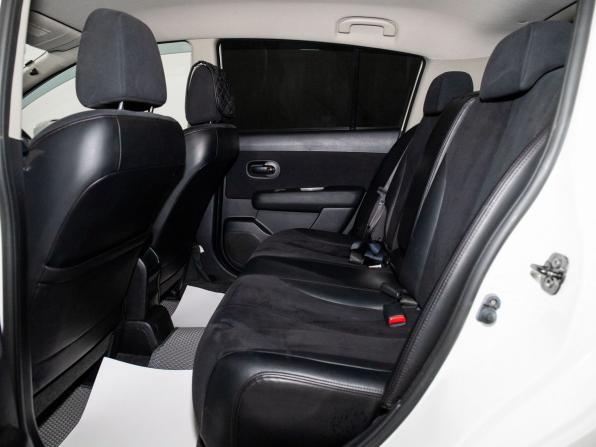 Nissan Tiida I Рестайлинг с пробегом 2011 года, цена 899 500 рублей, 72761 км, хэтчбек, Автокод Объявления