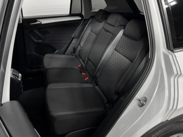 Volkswagen Tiguan II с пробегом 2017 года, цена 1 799 200 рублей, 119949 км, внедорожник, Автокод Объявления