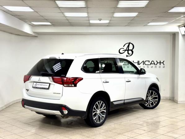Mitsubishi Outlander III Рестайлинг 2 с пробегом 2016 года, цена 2 050 000 рублей, 65741 км, внедорожник, Автокод Объявления