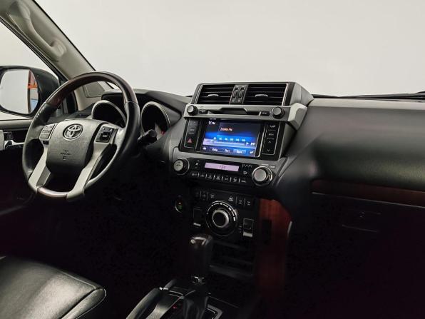 Toyota Land Cruiser Prado 150 Series Рестайлинг 1 с пробегом 2014 года, цена 4 299 000 рублей, 80698 км, внедорожник, Автокод Объявления