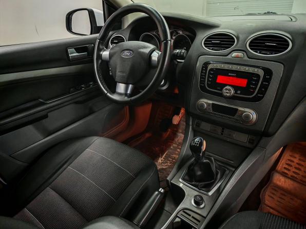 Ford Focus II Рестайлинг с пробегом 2010 года, цена 513 000 рублей, 230000 км, хэтчбек, Автокод Объявления