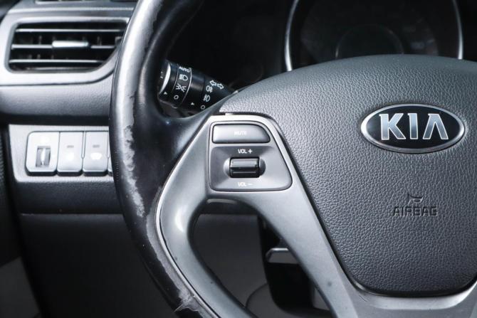 Kia Rio III Рестайлинг с пробегом 2015 года, цена 1 009 000 рублей, 162044 км, седан, Автокод Объявления