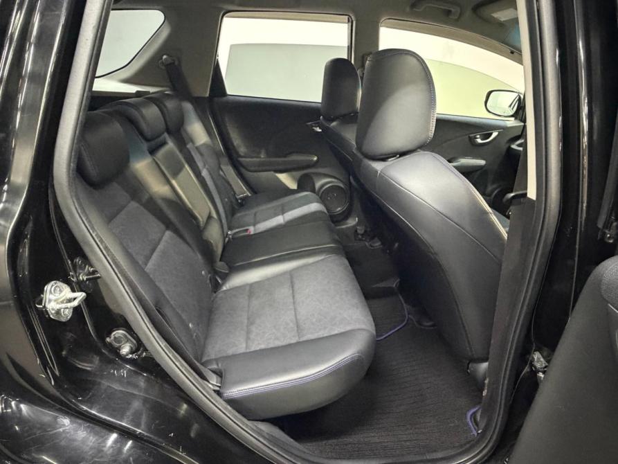 Honda Fit Shuttle I Рестайлинг Красноярск  - изображение 16
