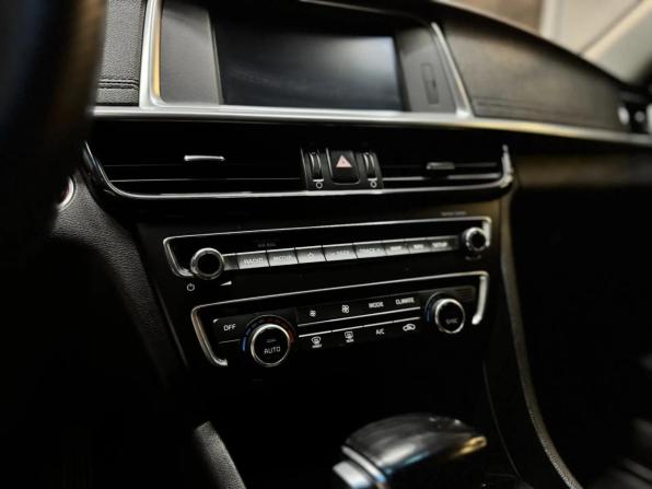 Kia Optima IV Рестайлинг с пробегом 2018 года, цена 1 697 000 рублей, 184000 км, седан, Автокод Объявления