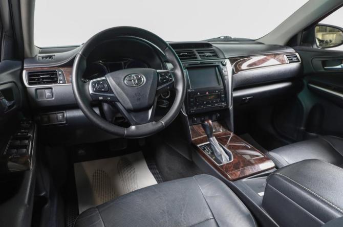 Toyota Camry VII (XV50) Рестайлинг с пробегом 2016 года, цена 2 149 000 рублей, 220000 км, седан, Автокод Объявления