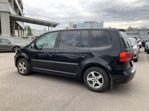 Volkswagen Touran I Рестайлинг 2 с пробегом 2012 года, цена 799 000 рублей, 278363 км, компактвэн, Автокод Объявления