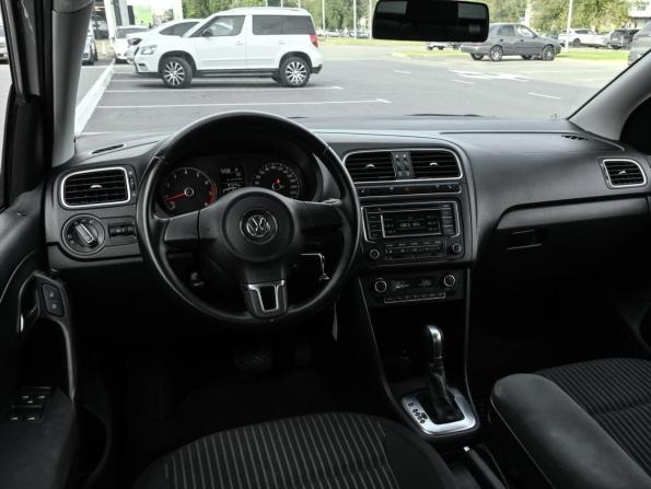 Volkswagen Polo V с пробегом 2015 года, цена 1 185 000 рублей, 97374 км, седан, Автокод Объявления