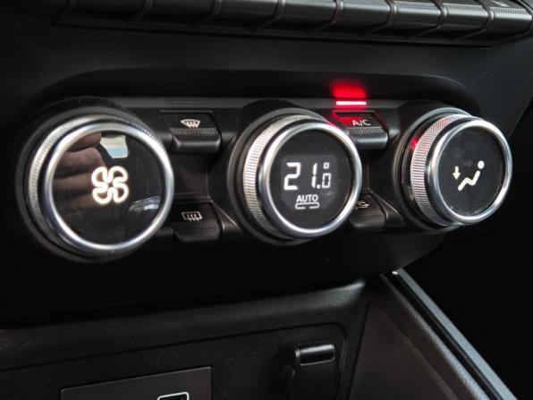 Renault Duster II с пробегом 2021 года, цена 1 690 000 рублей, 90000 км, внедорожник, Автокод Объявления