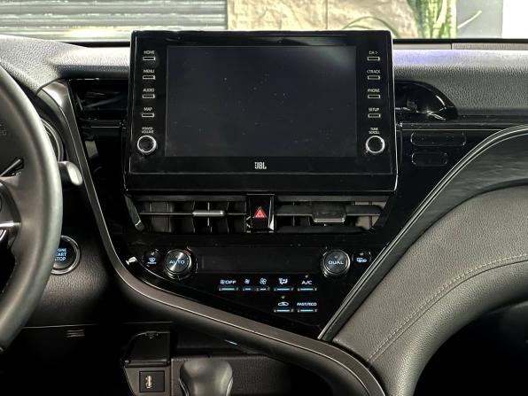 Toyota Camry VIII (XV70) Рестайлинг с пробегом 2022 года, цена 3 250 000 рублей, 74000 км, седан, Автокод Объявления