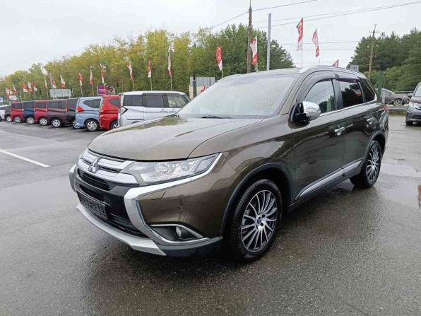 Mitsubishi Outlander III Рестайлинг 2 с пробегом 2016 года, цена 1 724 995 рублей, 235333 км, внедорожник, Автокод Объявления