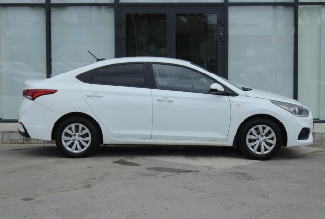 Hyundai Solaris II с пробегом 2019 года, цена 1 470 000 рублей, 159614 км, седан, Автокод Объявления