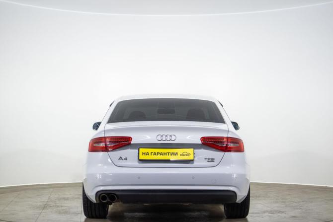 Audi A4 IV (B8) Рестайлинг с пробегом 2013 года, цена 1 469 000 рублей, 185585 км, седан, Автокод Объявления