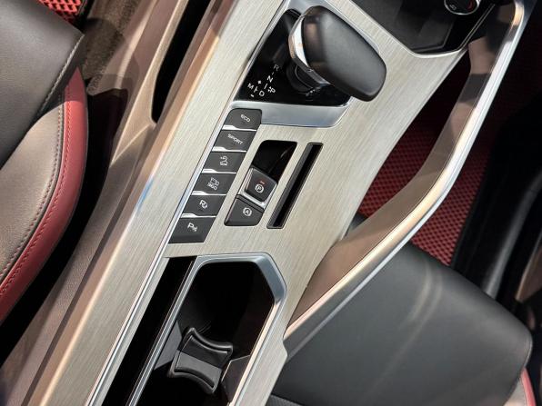 Geely Coolray I Рестайлинг с пробегом 2023 года, цена 1 990 000 рублей, 33604 км, внедорожник, Автокод Объявления