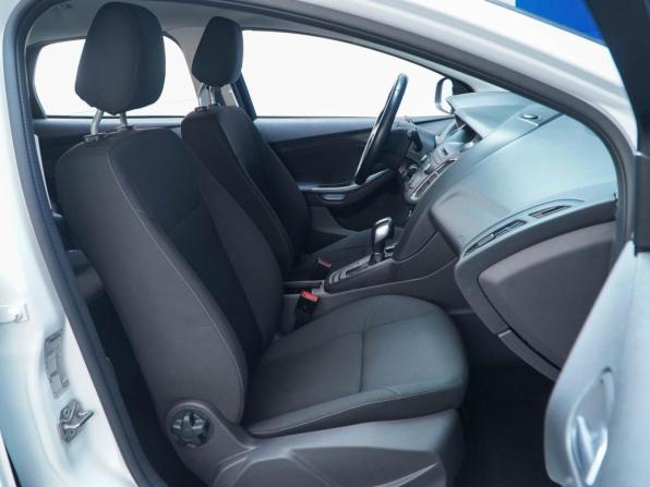 Ford Focus III Рестайлинг с пробегом 2018 года, цена 1 349 071 рубль, 98529 км, универсал, Автокод Объявления