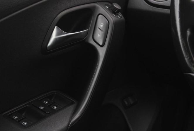 Volkswagen Polo V Рестайлинг с пробегом 2020 года, цена 1 360 000 рублей, 80208 км, седан, Автокод Объявления