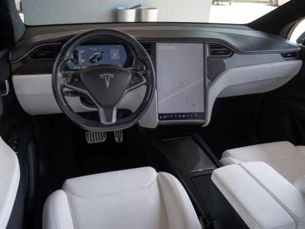 Tesla Model X I с пробегом 2018 года, цена 3 400 000 рублей, 122135 км, внедорожник, Автокод Объявления