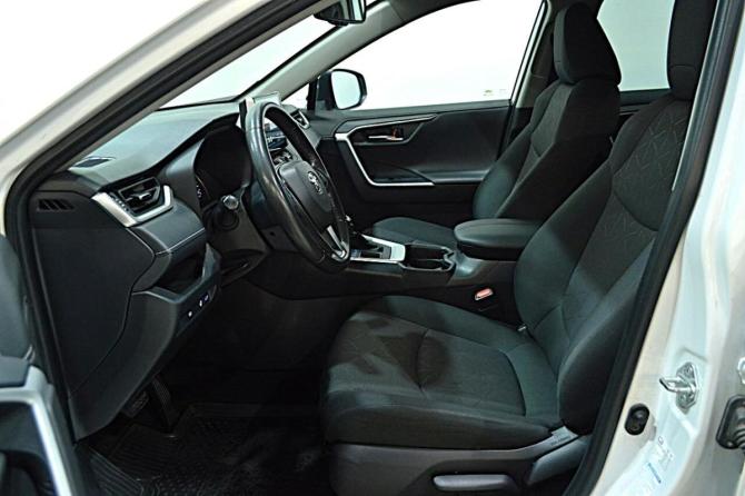 Toyota RAV4 V (XA50) с пробегом 2021 года, цена 3 499 000 рублей, 43000 км, внедорожник, Автокод Объявления