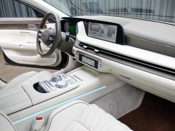 Genesis G90 II с пробегом 2022 года, цена 10 798 000 рублей, 86581 км, седан, Автокод Объявления