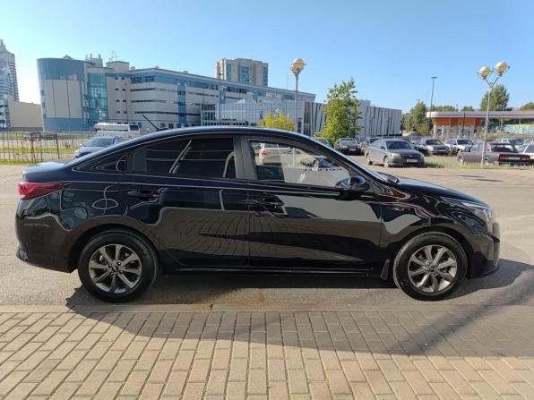 Kia Rio IV Рестайлинг с пробегом 2021 года, цена 1 753 000 рублей, 70581 км, седан, Автокод Объявления