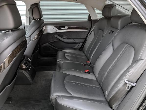 Audi A8 III (D4) Рестайлинг с пробегом 2016 года, цена 2 900 000 рублей, 90722 км, седан, Автокод Объявления