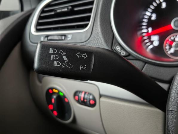 Volkswagen Golf VI с пробегом 2012 года, цена 909 000 рублей, 143853 км, хэтчбек, Автокод Объявления