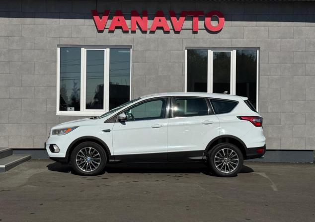 Ford Kuga II Рестайлинг с пробегом 2017 года, цена 1 870 000 рублей, 91266 км, внедорожник, Автокод Объявления