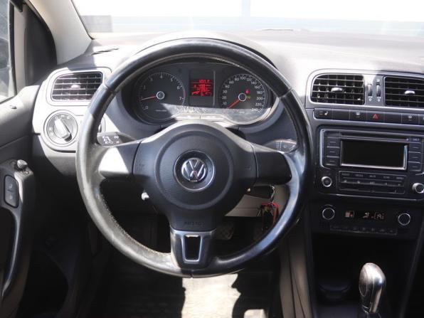 Volkswagen Polo V с пробегом 2013 года, цена 835 000 рублей, 147000 км, седан, Автокод Объявления