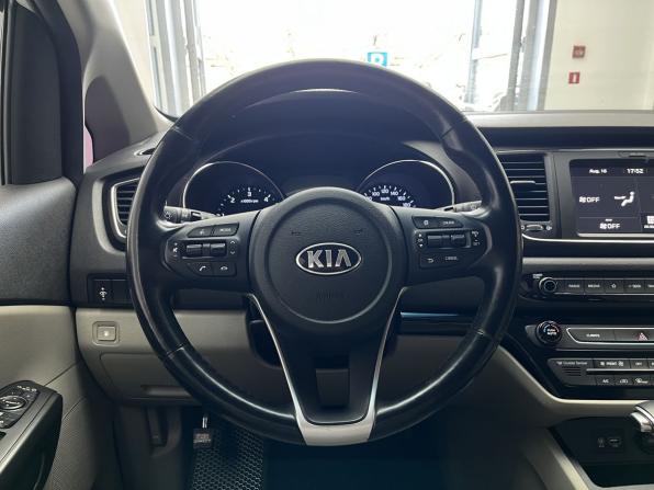 Kia Carnival III с пробегом 2018 года, цена 2 350 000 рублей, 151041 км, минивэн, Автокод Объявления