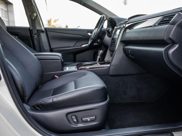 Toyota Camry VII (XV50) Рестайлинг с пробегом 2015 года, цена 2 468 000 рублей, 137156 км, седан, Автокод Объявления