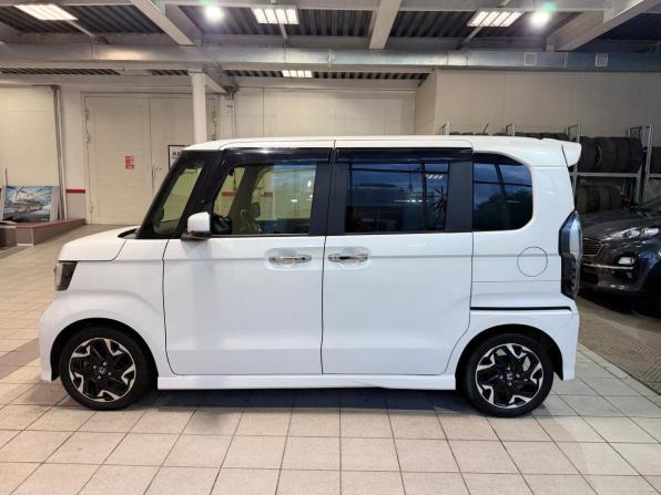 Honda N-BOX II с пробегом 2018 года, цена 1 119 000 рублей, 101809 км, минивэн, Автокод Объявления