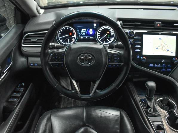 Toyota Camry VIII (XV70) с пробегом 2019 года, цена 2 435 000 рублей, 191695 км, седан, Автокод Объявления