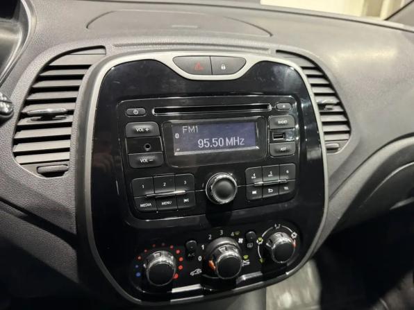 Renault Kaptur I с пробегом 2017 года, цена 1 225 000 рублей, 187200 км, внедорожник, Автокод Объявления