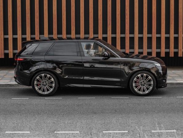 Новый Land Rover Range Rover Sport III 2024 года, цена 25 100 900 рублей, внедорожник, Автокод Объявления