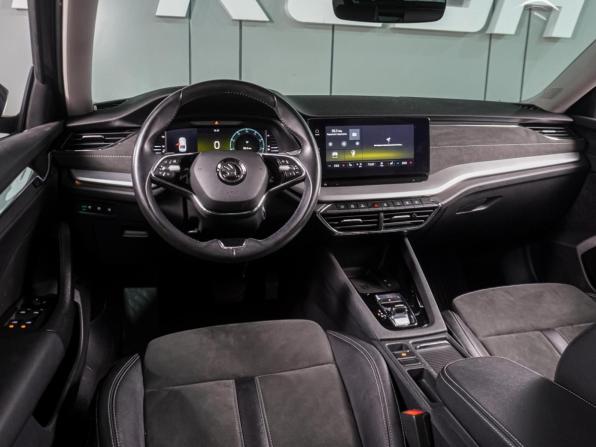 Skoda Octavia IV (A8) с пробегом 2021 года, цена 2 429 000 рублей, 87189 км, лифтбек, Автокод Объявления