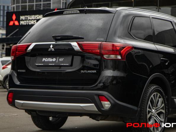 Mitsubishi Outlander III Рестайлинг 2 с пробегом 2016 года, цена 2 248 000 рублей, 27776 км, внедорожник, Автокод Объявления