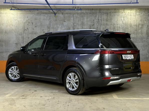 Kia Carnival IV с пробегом 2023 года, цена 3 800 000 рублей, 58505 км, минивэн, Автокод Объявления