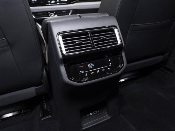 Volkswagen Teramont I Рестайлинг (China Market) с пробегом 2026 года, цена 5 620 000 рублей, 13 км, внедорожник, Автокод Объявления