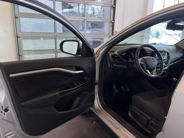 Lada (ВАЗ) Vesta I с пробегом 2019 года, цена 1 099 000 рублей, 63570 км, седан, Автокод Объявления