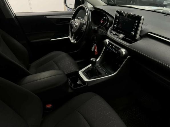 Toyota RAV4 V (XA50) с пробегом 2020 года, цена 2 700 000 рублей, 110000 км, внедорожник, Автокод Объявления